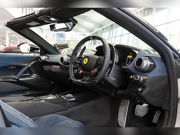 Used Ferrari 812 Competizione 2023 for sale - 78836497: Photo
