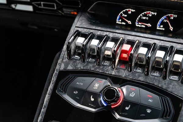 Used Lamborghini Huracan 2019 for sale - 74916016: Photo 12