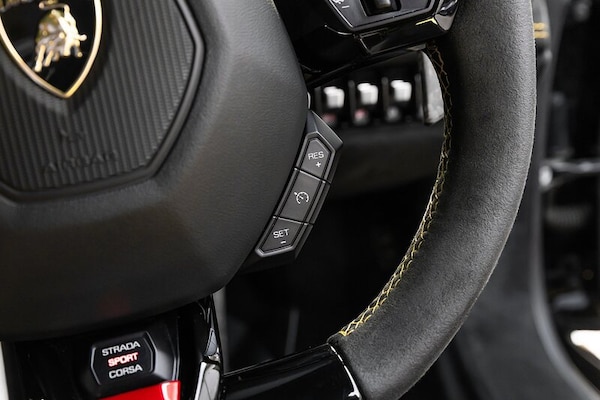 Used Lamborghini Huracan 2019 for sale - 74916016: Photo 23