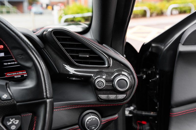 Used Ferrari 488 2017 for sale - 76341094: Photo 9