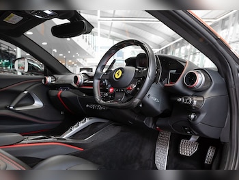 Used Ferrari 812 Superfast 2018 for sale - 75693618: Photo