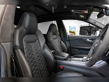 Used Audi RS Q8 2022 for sale - 76133016: Photo