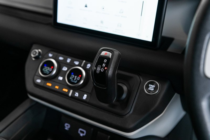 Used Land Rover Defender 2022 for sale - 77452589: Photo 10