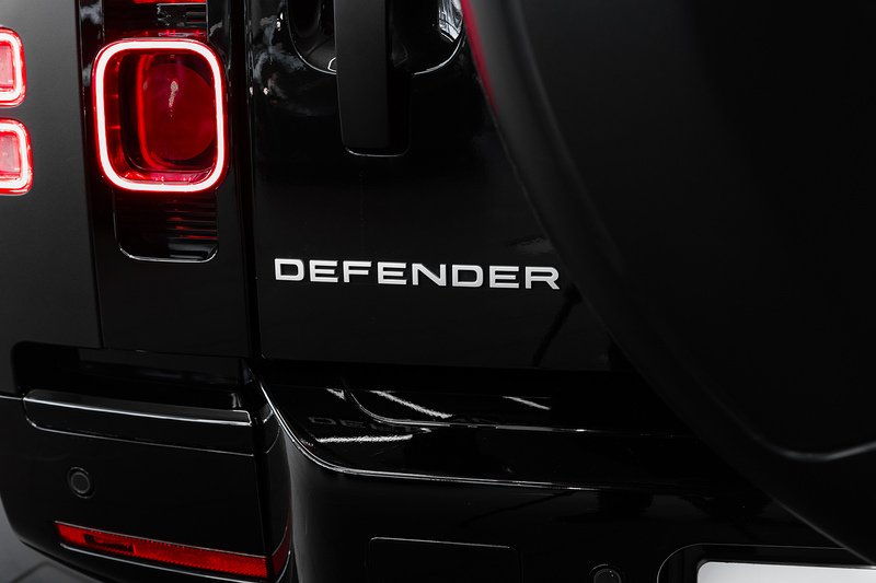 Used Land Rover Defender 2022 for sale - 77452589: Photo 17