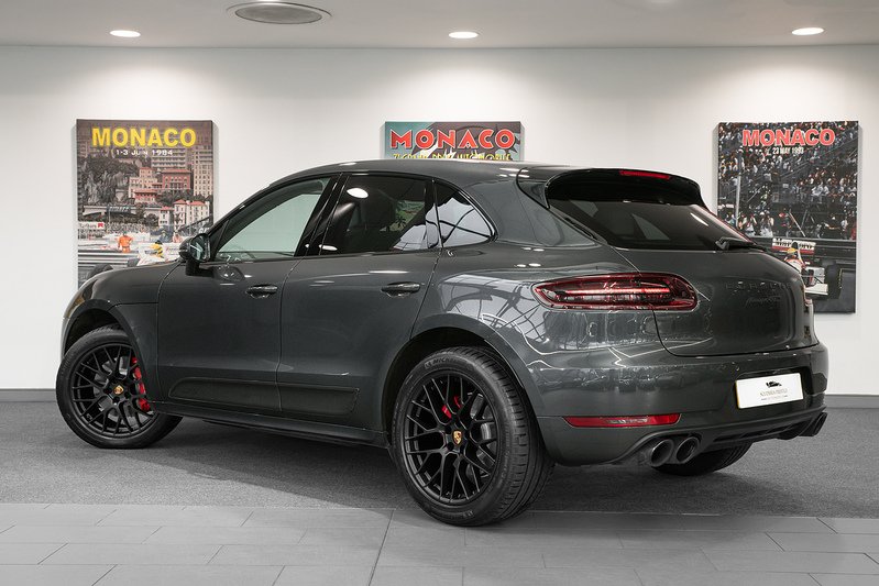 Used Porsche Macan 2018 for sale - 76582934: Photo 2