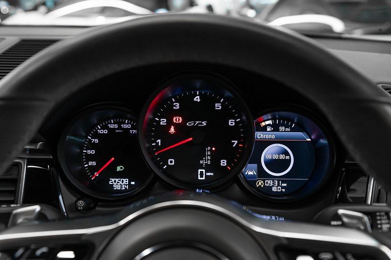 Used Porsche Macan 2018 for sale - 76582934: Photo 22