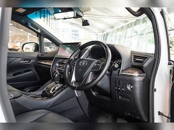 Used Toyota Alphard 2021 for sale - 78712773: Photo
