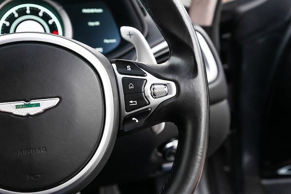 Used Aston Martin DB11 2017 for sale - 76133013: Photo 18