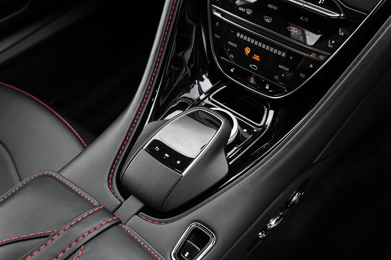 Used Aston Martin DBS for sale - 77384875: Photo 12