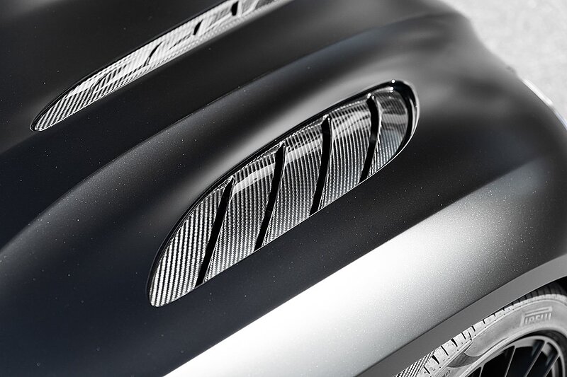 Used Aston Martin DBS 2023 for sale - 76341088: Photo 10