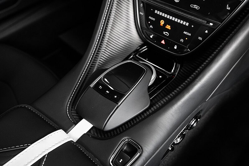 Used Aston Martin DBS 2023 for sale - 76341088: Photo 40