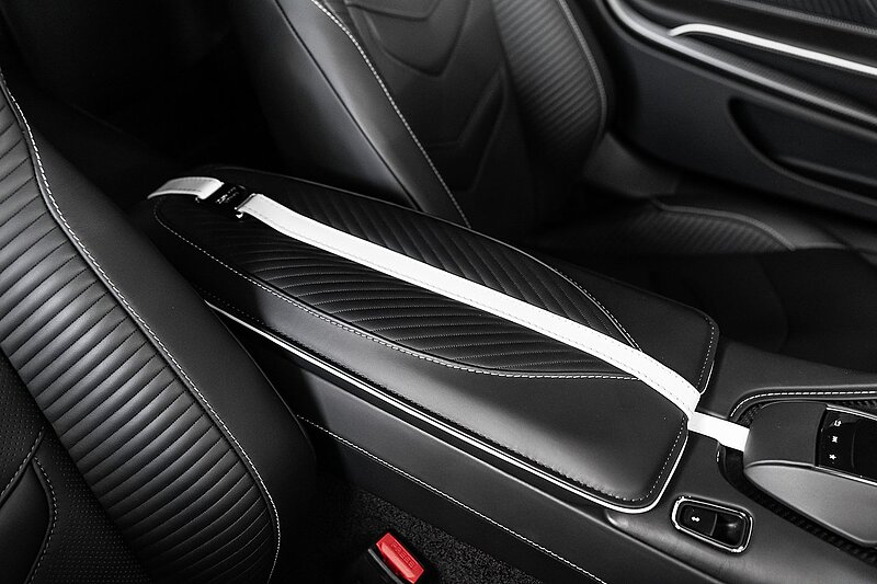 Used Aston Martin DBS 2023 for sale - 76341088: Photo 42