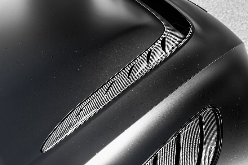 Used Aston Martin DBS 2023 for sale - 76341088: Photo 9