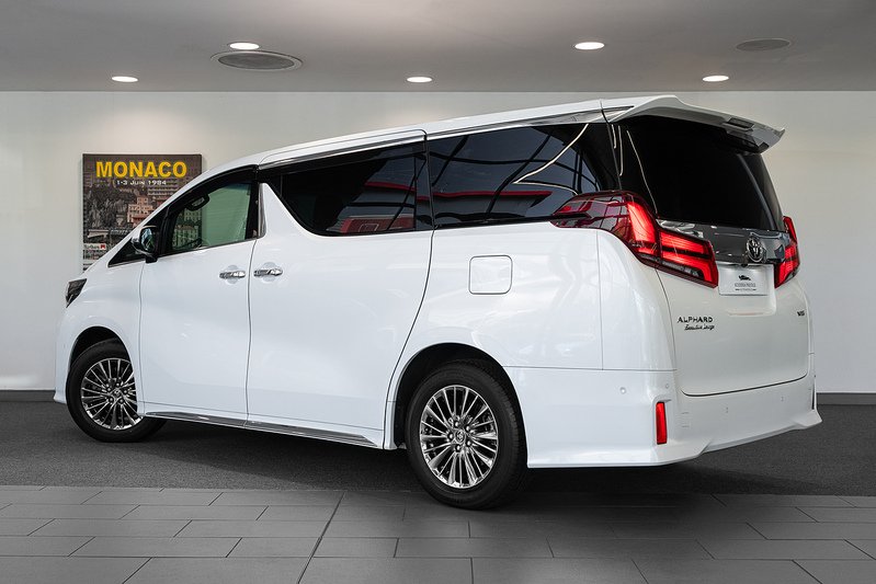 Used Toyota Alphard 2023 for sale - 76126043: Photo 2