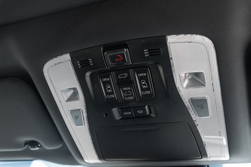 Used Toyota Alphard 2023 for sale - 76126043: Photo 21