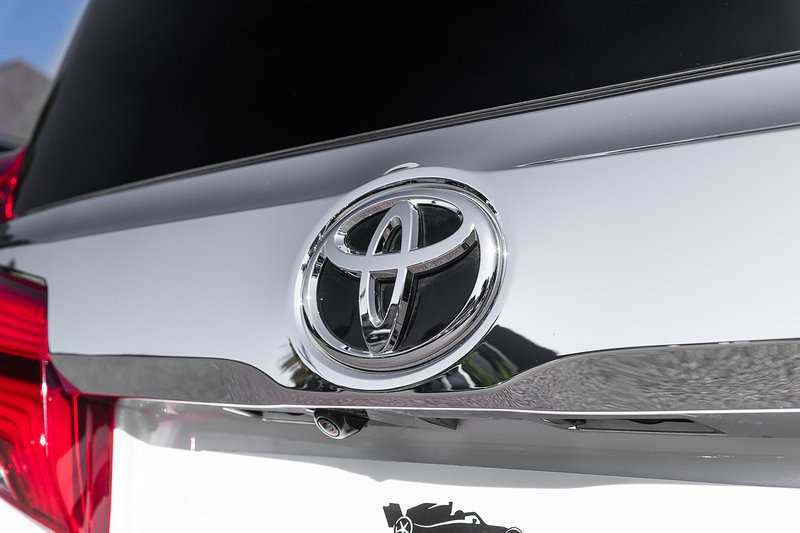 Used Toyota Alphard 2023 for sale - 76126043: Photo 24