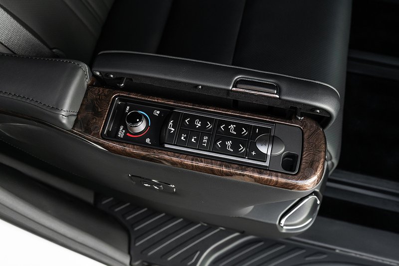 Used Toyota Alphard 2023 for sale - 76126043: Photo 25