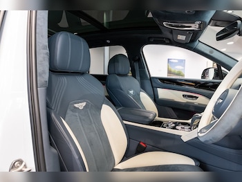 Used Bentley Bentayga 2022 for sale - 79573834: Photo