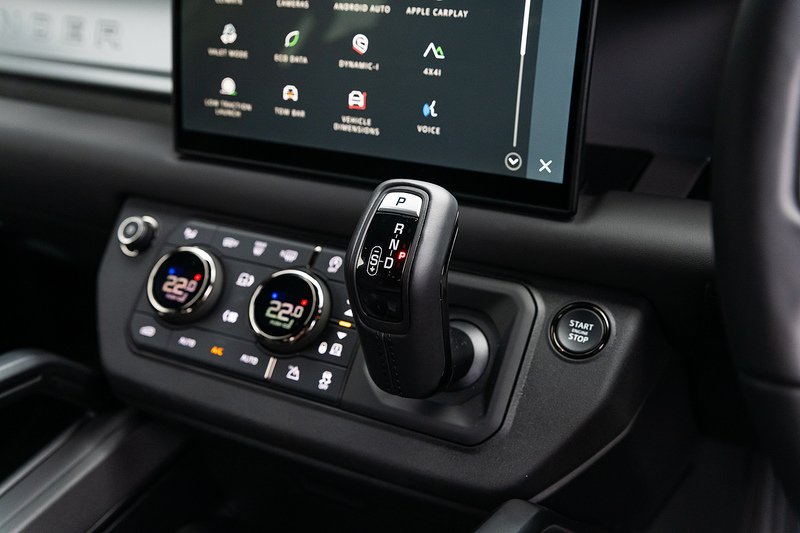 Used Land Rover Defender 2025 for sale - 76482539: Photo 12