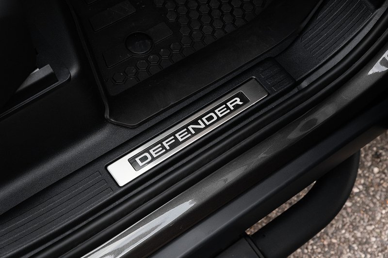 Used Land Rover Defender 2025 for sale - 76482539: Photo 21