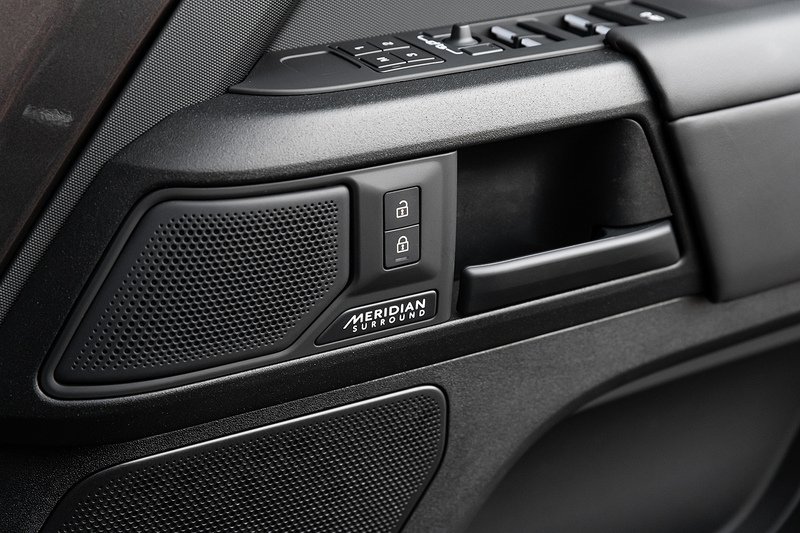 Used Land Rover Defender 2025 for sale - 76482539: Photo 23