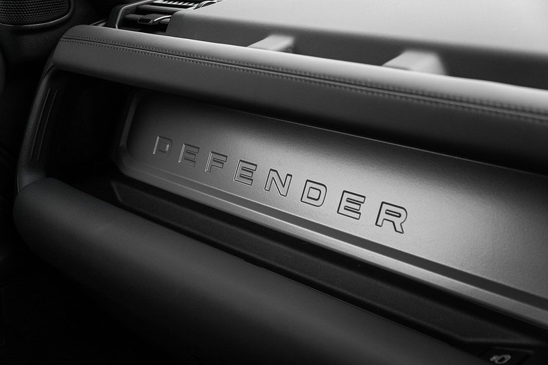 Used Land Rover Defender 2025 for sale - 76482539: Photo 24