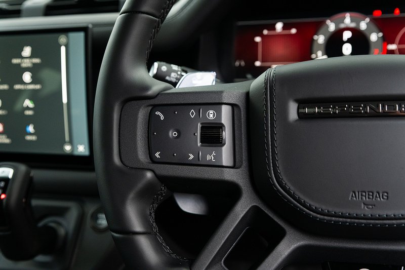 Used Land Rover Defender 2025 for sale - 76482539: Photo 27