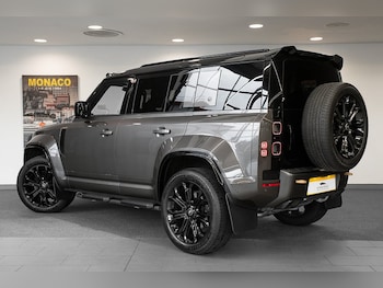 Used Land Rover Defender 2025 for sale - 76482539: Photo