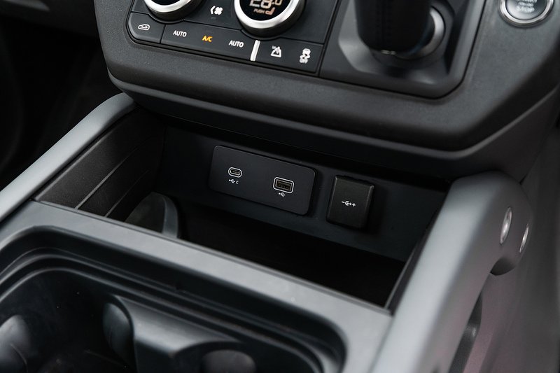 Used Land Rover Defender 2022 for sale - 77953537: Photo 12