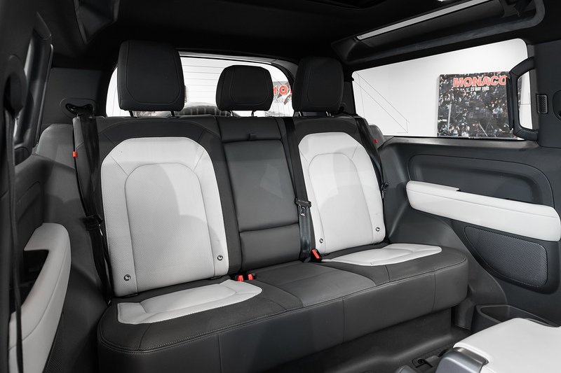 Used Land Rover Defender 2022 for sale - 77953537: Photo 5