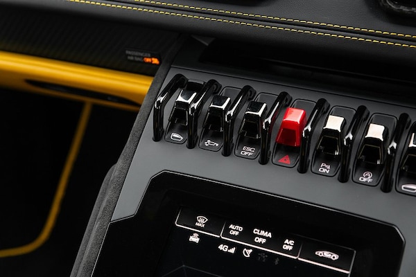 Used Lamborghini Huracan 2023 for sale - 75643102: Photo 11
