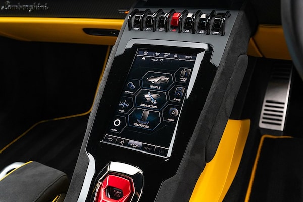 Used Lamborghini Huracan 2023 for sale - 75643102: Photo 12