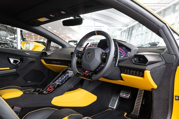 Used Lamborghini Huracan 2023 for sale - 75643102: Photo 3