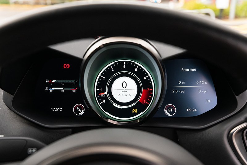 Used Aston Martin DBS 2019 for sale - 76450355: Photo 21