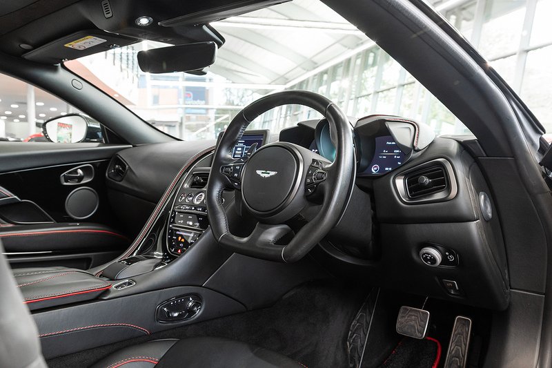 Used Aston Martin DBS 2019 for sale - 76450355: Photo 3