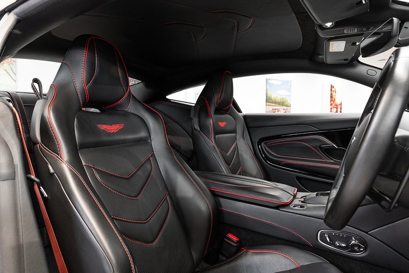 Used Aston Martin DBS 2019 for sale - 76450355: Photo 4