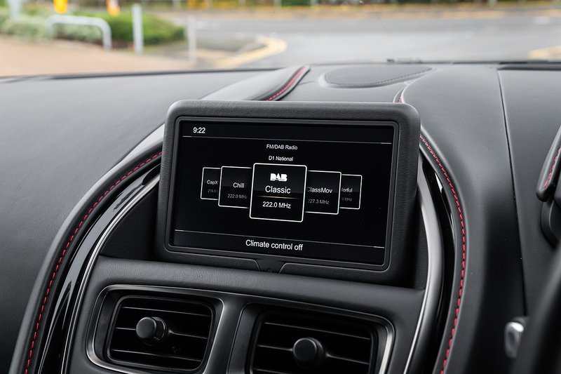 Used Aston Martin DBS 2019 for sale - 76450355: Photo 8