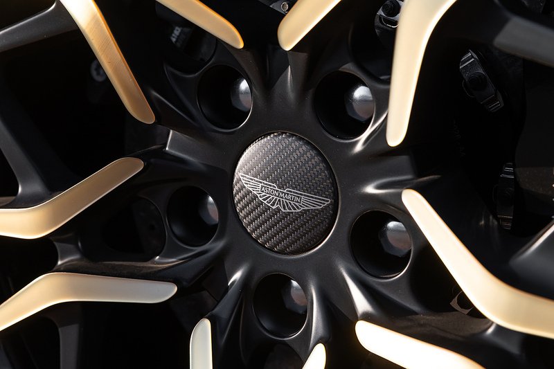 Used Aston Martin Vanquish 2019 for sale - 76705639: Photo 15