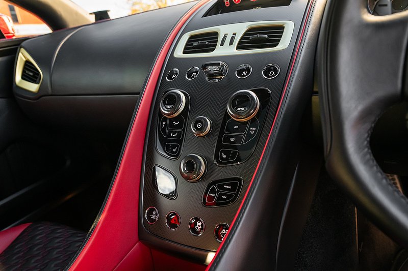 Used Aston Martin Vanquish 2019 for sale - 76705639: Photo 19