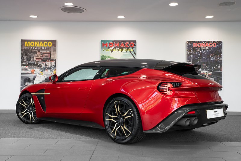 Used Aston Martin Vanquish 2019 for sale - 76705639: Photo 2