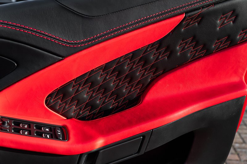 Used Aston Martin Vanquish 2019 for sale - 76705639: Photo 25