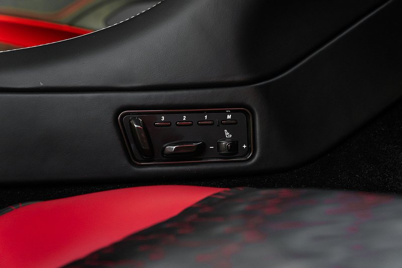 Used Aston Martin Vanquish 2019 for sale - 76705639: Photo 27