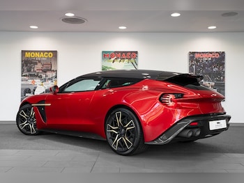 Used Aston Martin Vanquish 2019 for sale - 76705639: Photo