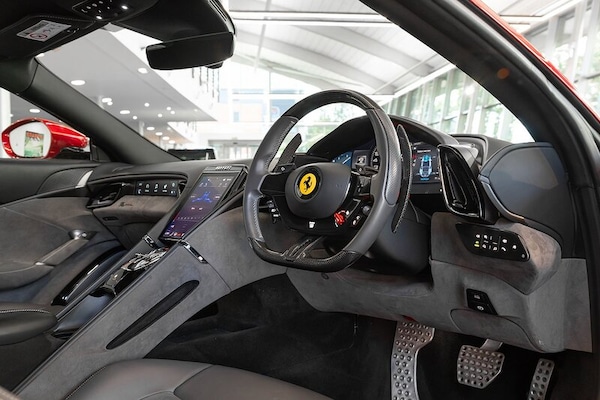 Used Ferrari Roma 2021 for sale - 75631490: Photo 3