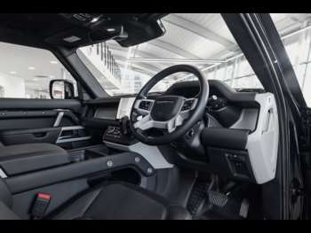 Used Land Rover Defender 90 2022 for sale - 74289900: Photo