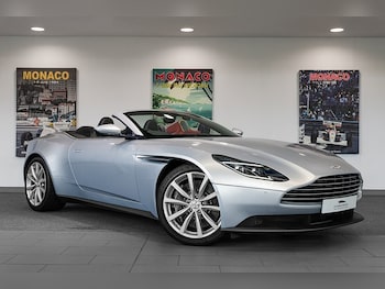 Used Aston Martin DB11 2018 for sale - 76063537: Photo