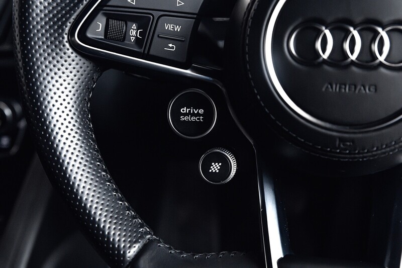 Used Audi R8 2016 for sale - 76768845: Photo 13