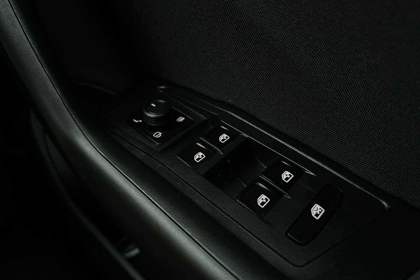 Used Volkswagen T-Roc 2023 for sale - 77176565: Photo 19