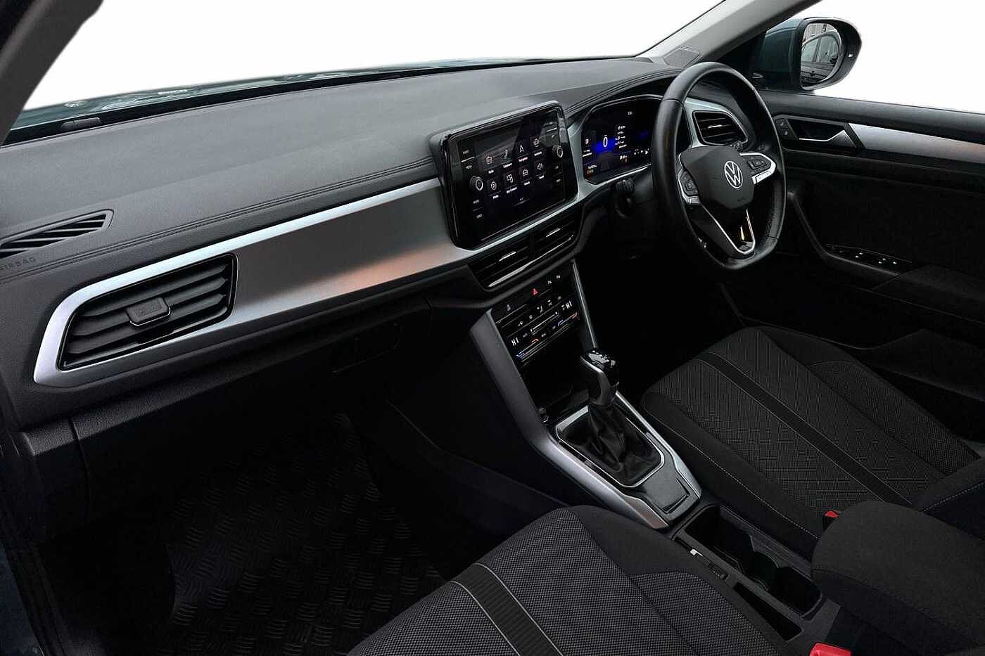 Used Volkswagen T-Roc 2023 for sale - 77176565: Photo 2