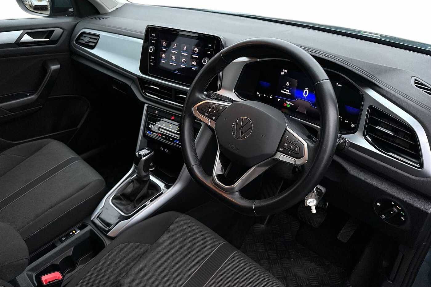 Used Volkswagen T-Roc 2023 for sale - 77176565: Photo 6